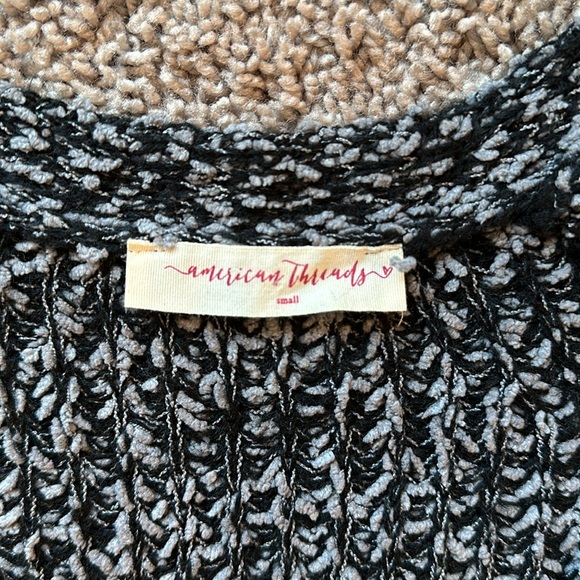 NWOT American Threads Top - Picture 2 of 2